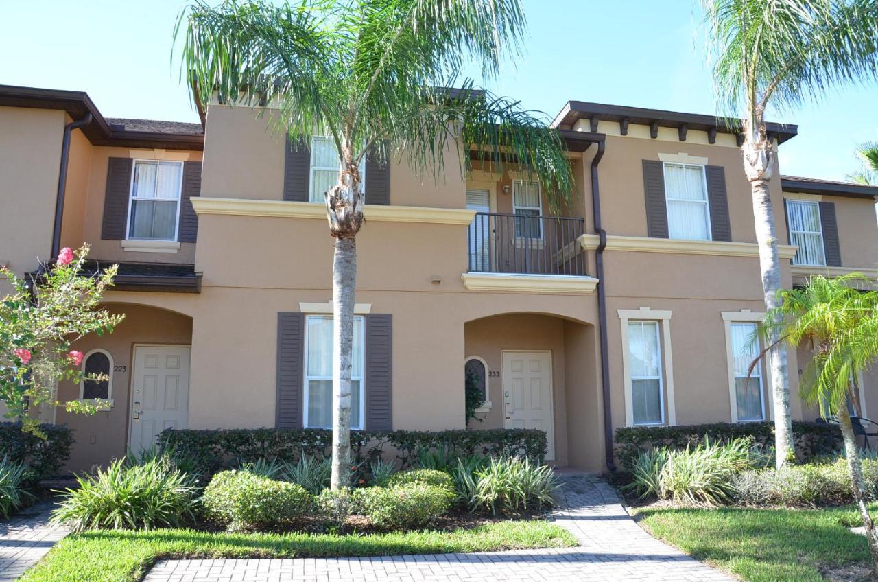 Regal Palms & 233 Calabria Four Corners