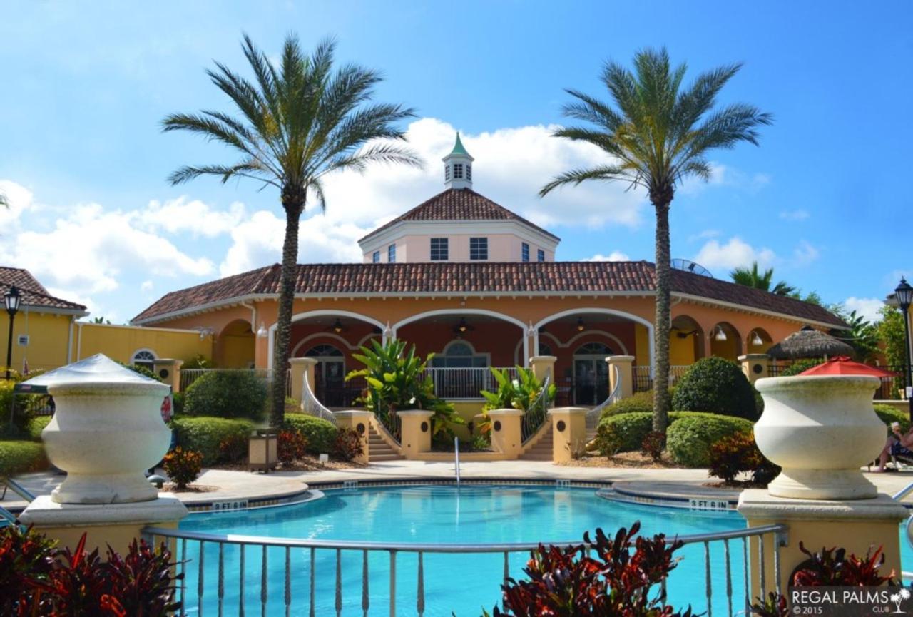 Regal Palms & 233 Calabria Apartment Four Corners