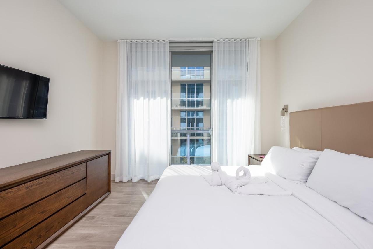 Private Luxury At Costa Hotel