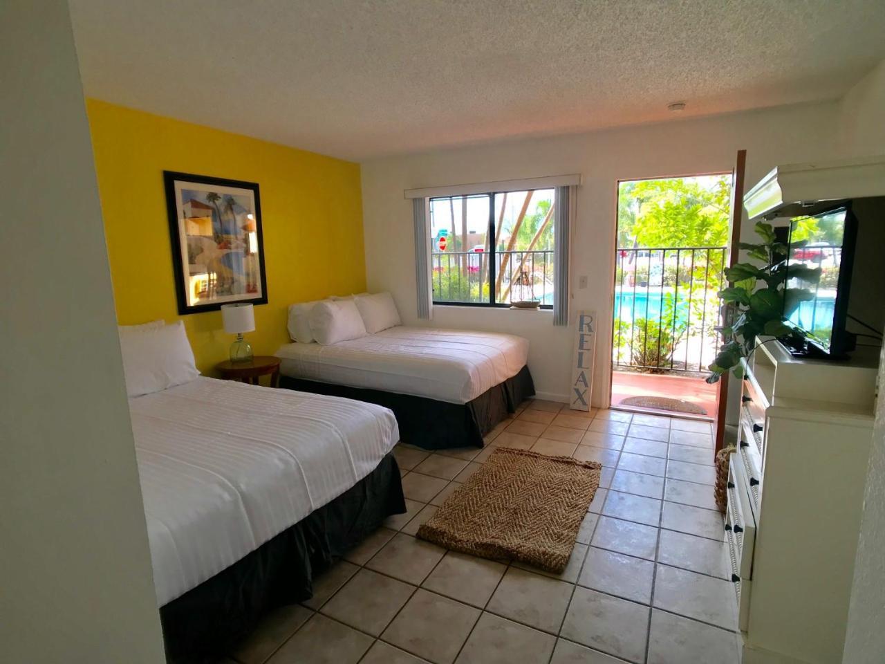 Sunny Palms Motel 3*