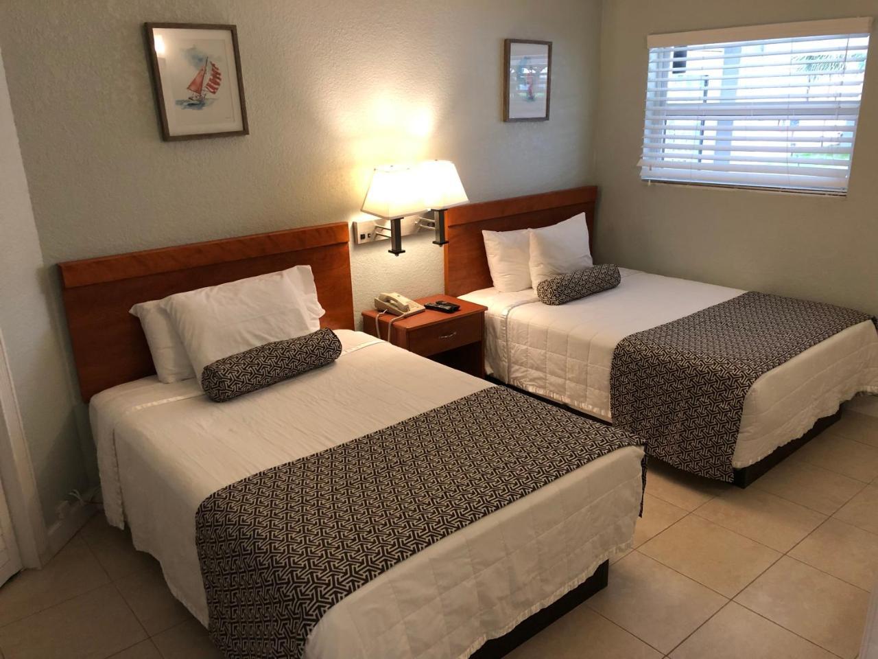 Hotel Coral Key 3*
