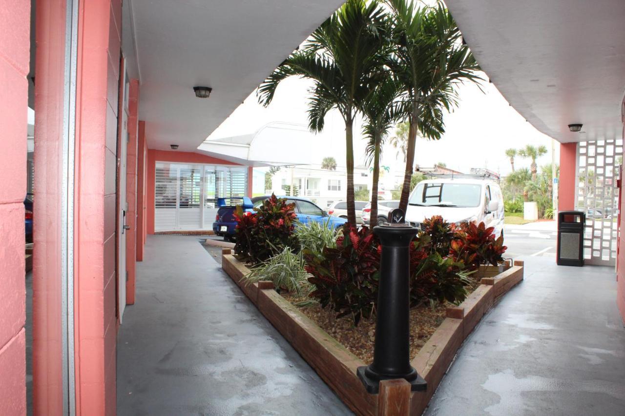 Motel Cove Oceanfront 3*