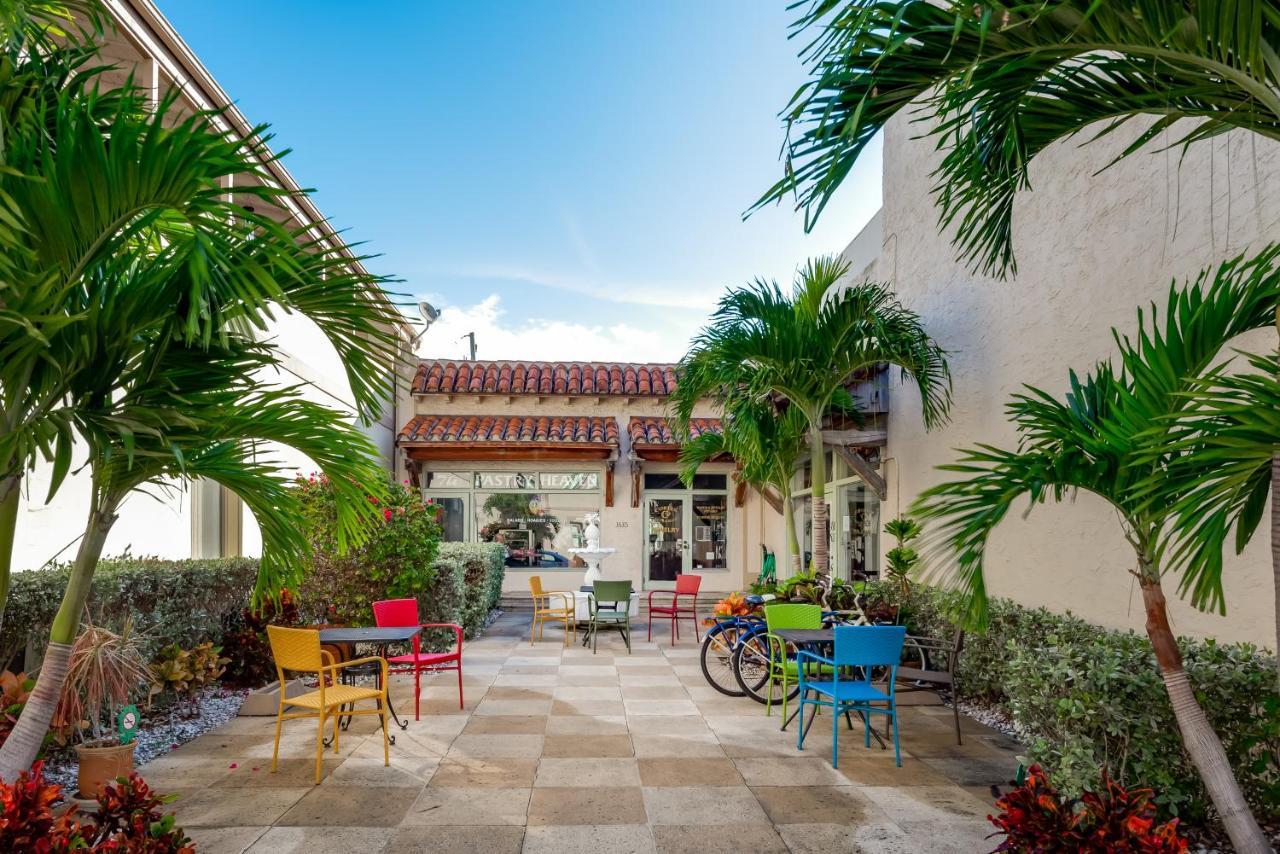 Inn Palm Historic