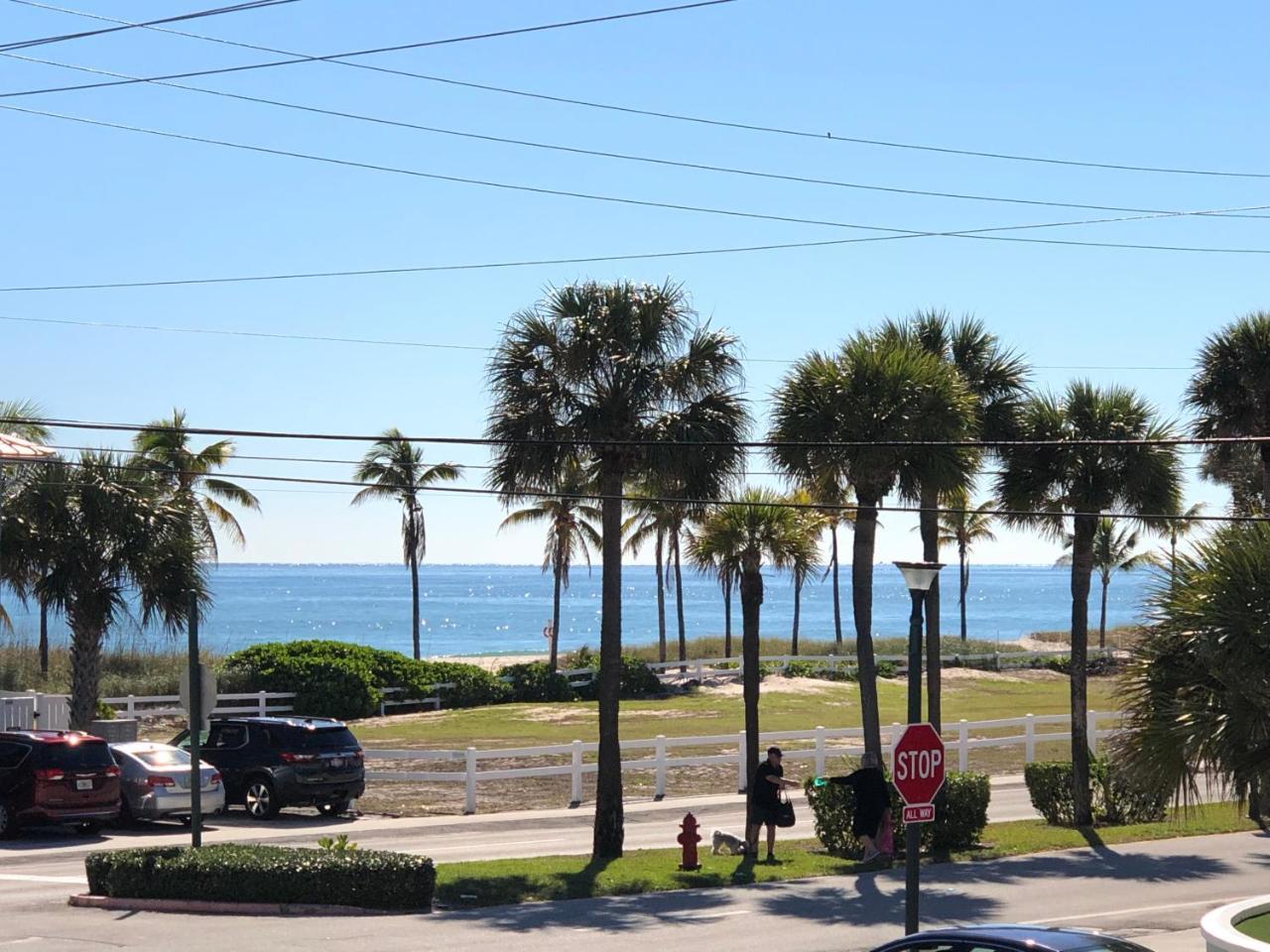Hotel Coral Key 3*