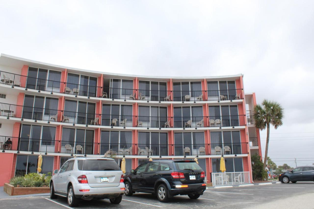 Cove Oceanfront 3*