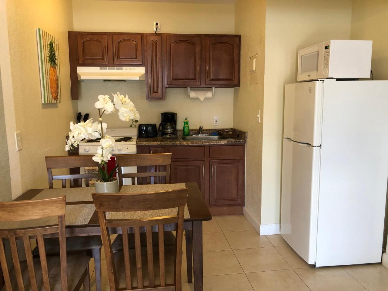 Coral Key Hotel Lauderdale-by-the-Sea