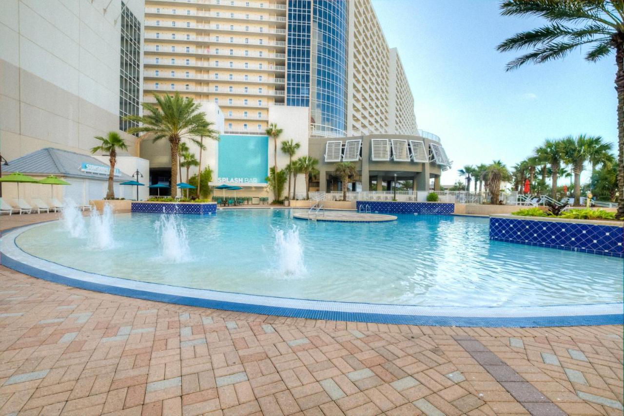 Laketown Wharf 535 By Aneliya *