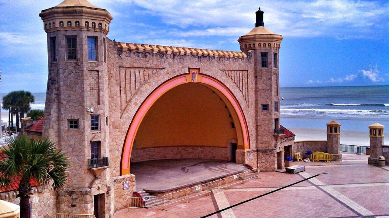 Apartment Vacation In Comfort And Luxury - 1 Bedroom Direct Oceanfront - Wyndham Ocean Walk 1607 *