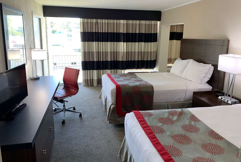 Ramada By Wyndham Waterfront Sarasota