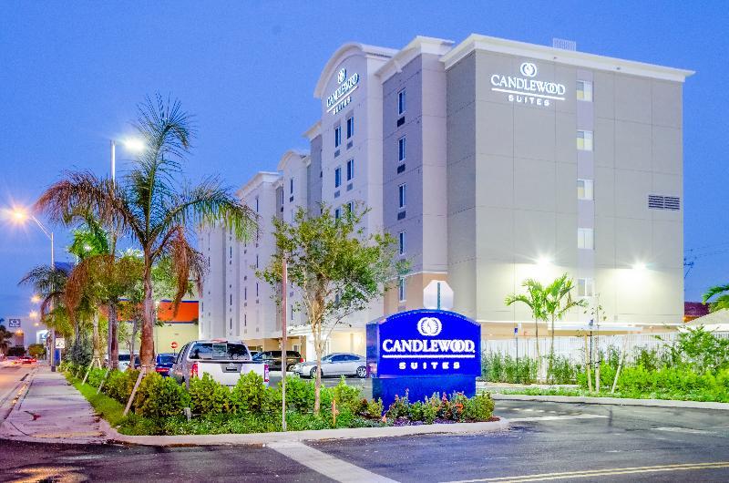 Candlewood Miami Intl Airport - 36th St By Ihg Hotel 3*