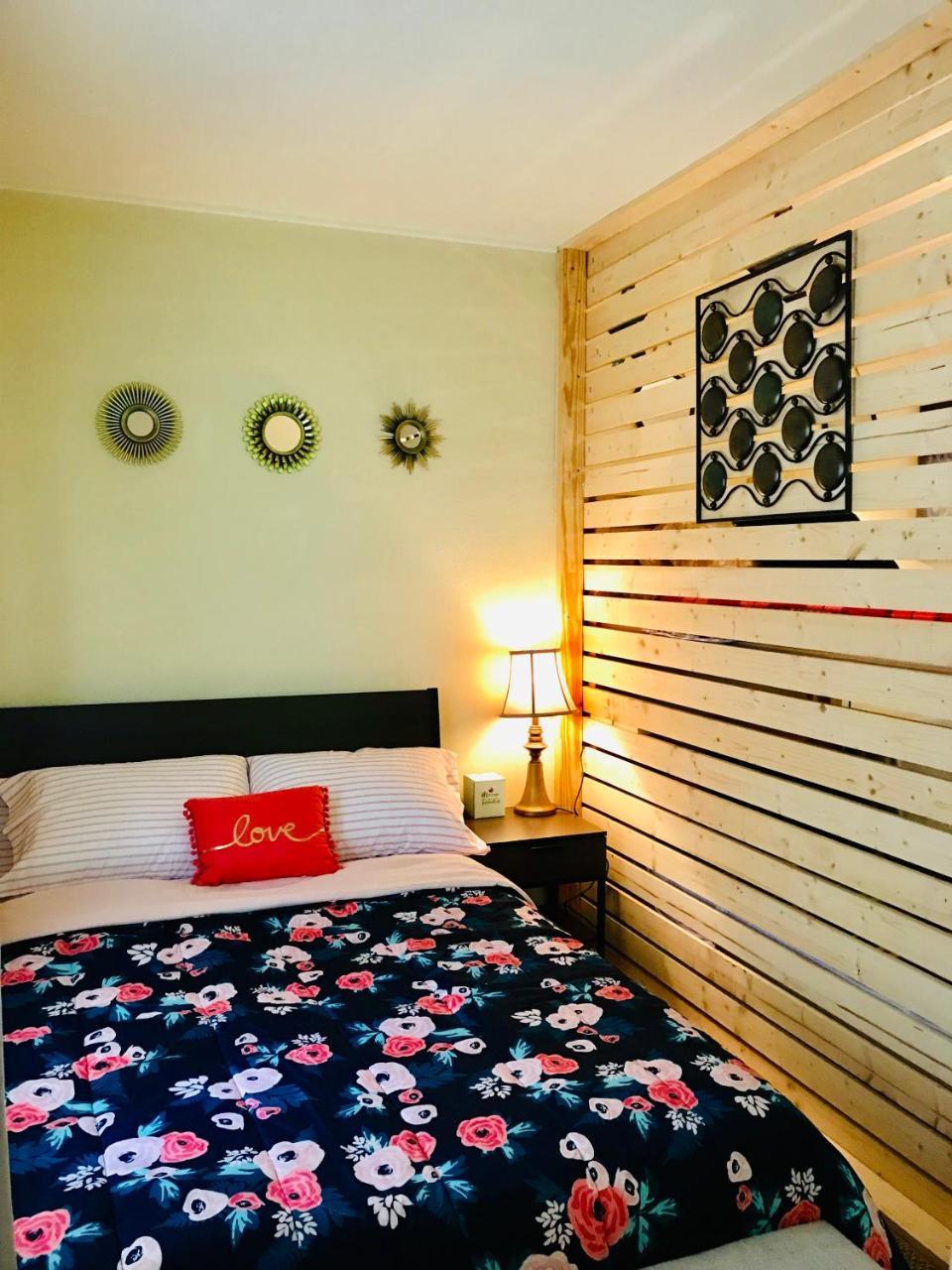 Light Haven Motel Hollywood