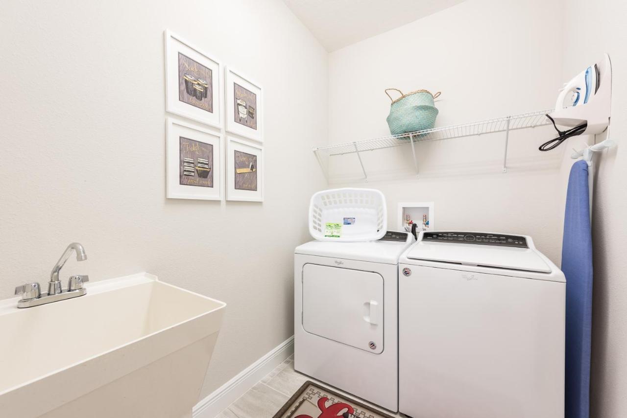 Radiant With Private Pool Near By Rentyl - 7676f Orlando