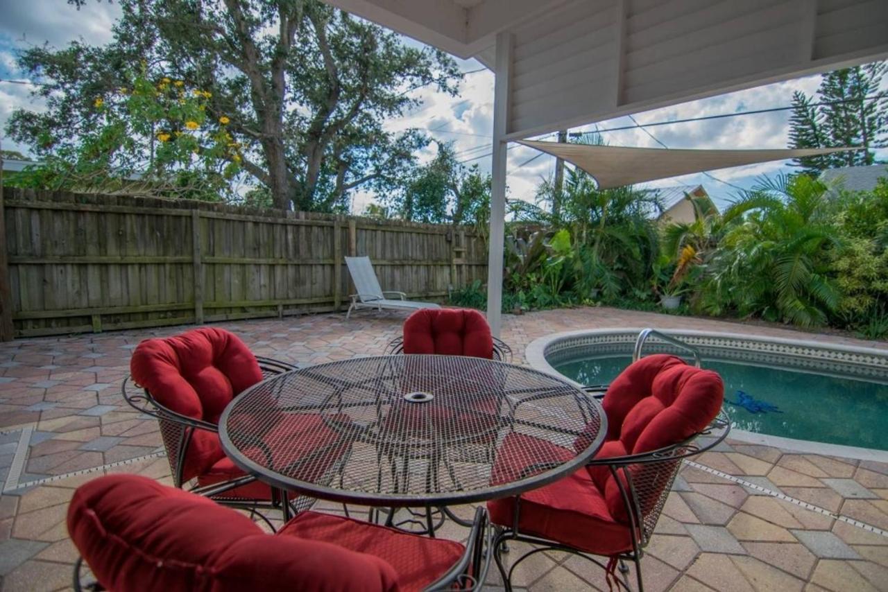 Chic Private Pool Minutes To Bonita Beaches Holiday home *