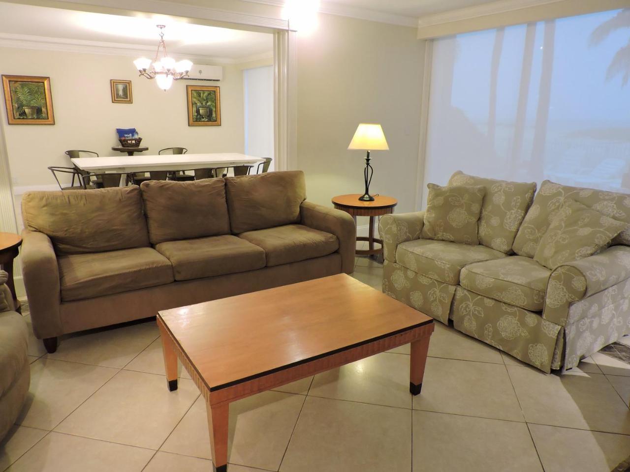 Blue Ocean Villa Four-Bedroom Condo * Pompano Beach