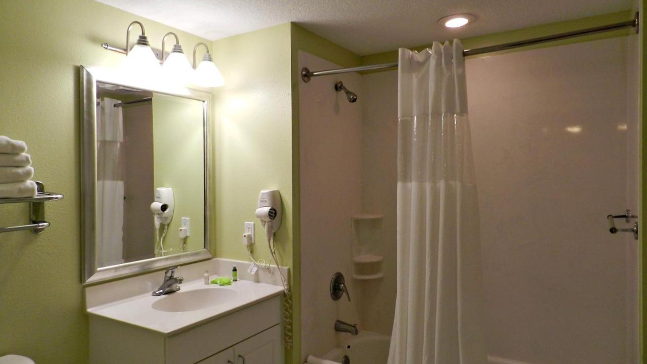 2 Bedroom Direct Oceanfront Wyndham Ocean Walk Daytona - Bucket List 2124