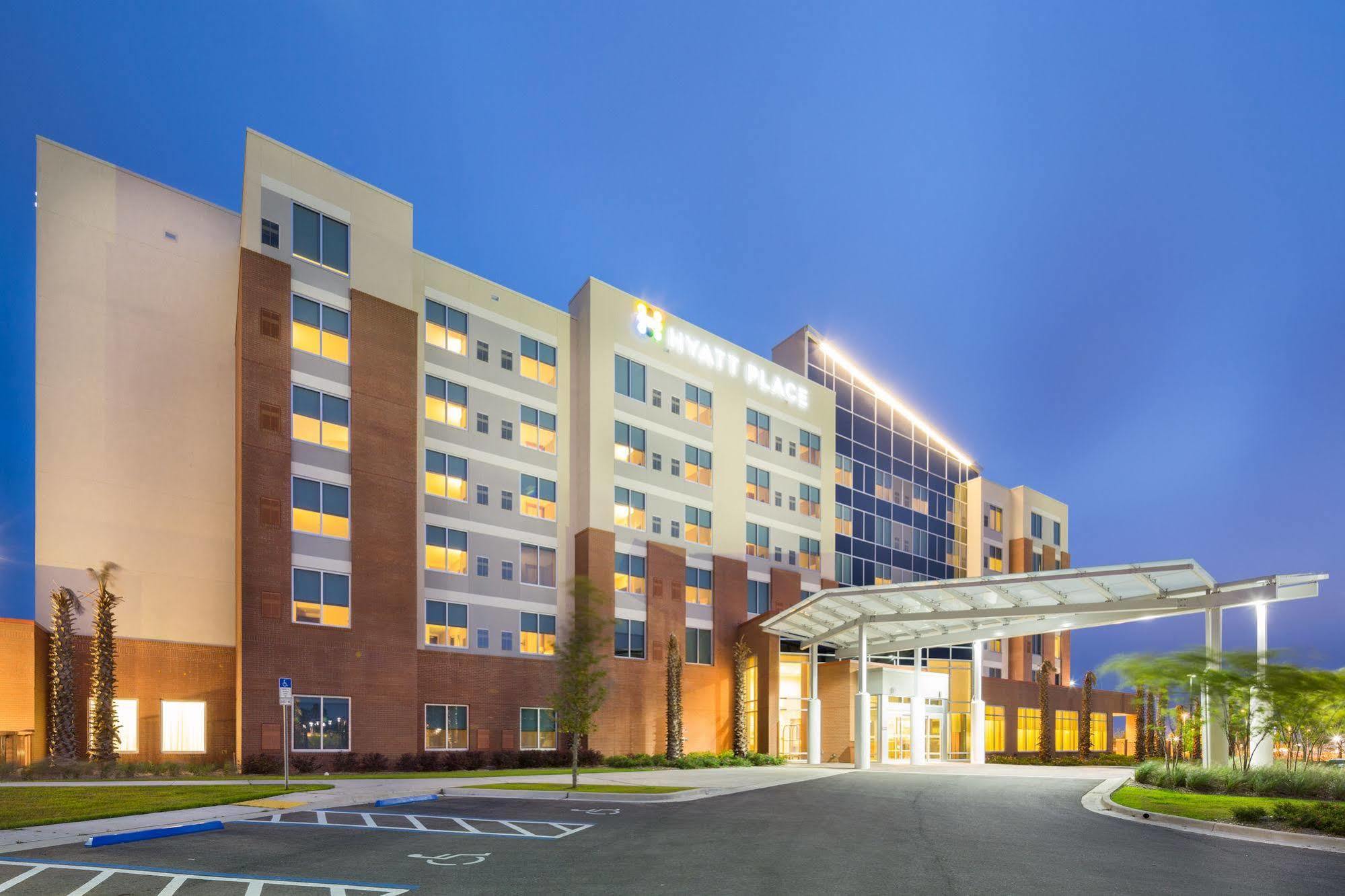 Hyatt Place Airport