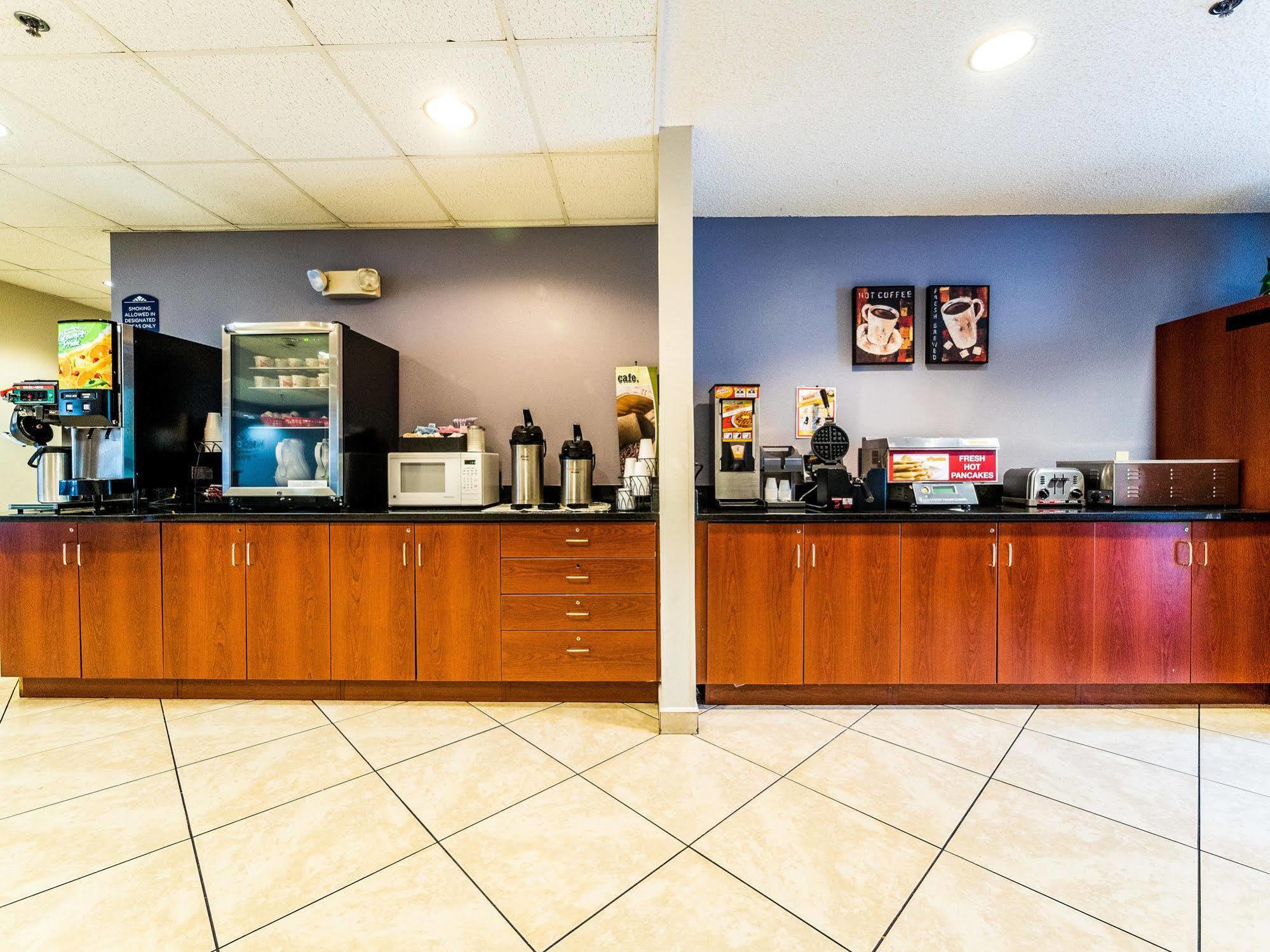 Microtel & By Wyndham I-95 Palm Coast
