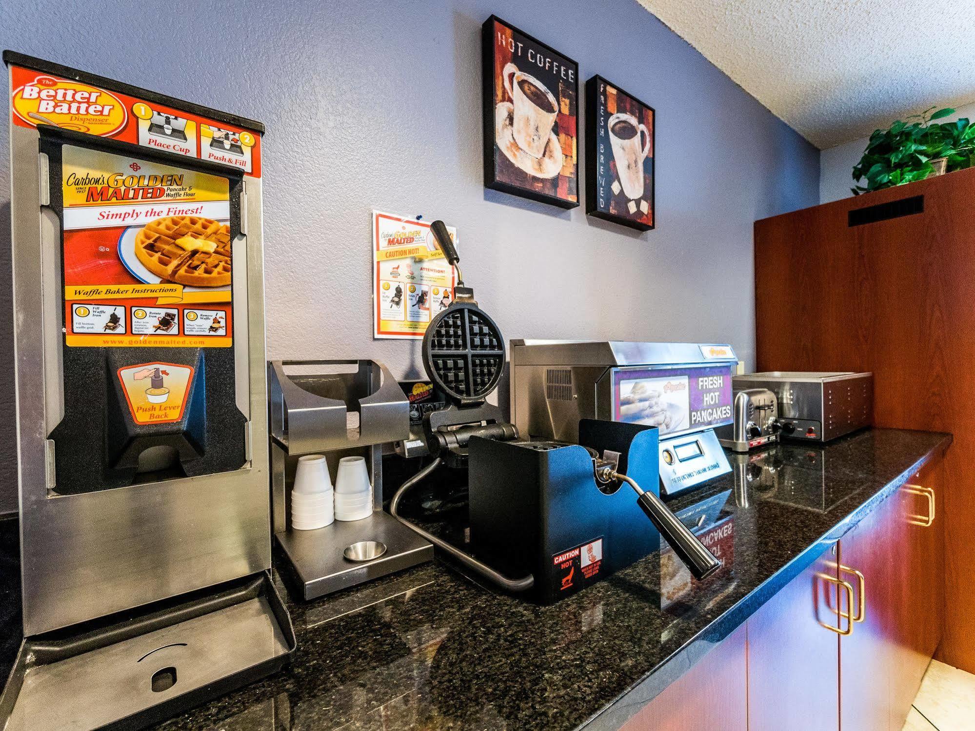 Microtel & By Wyndham I-95 Hotel Palm Coast