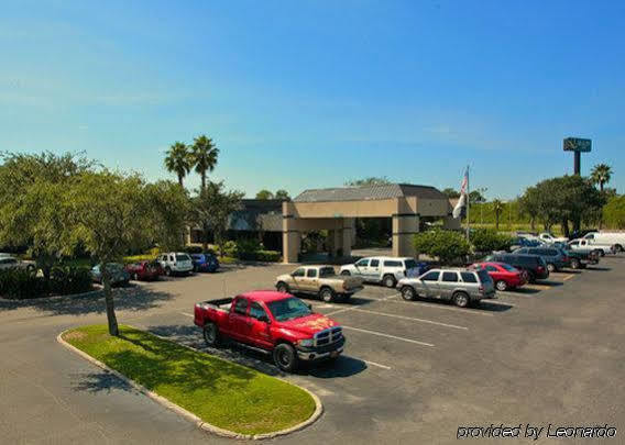 Stayable Jax West 2*