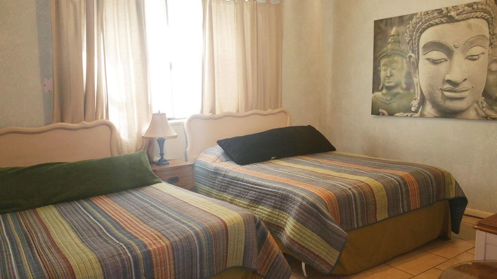 Hotel Friendly Native