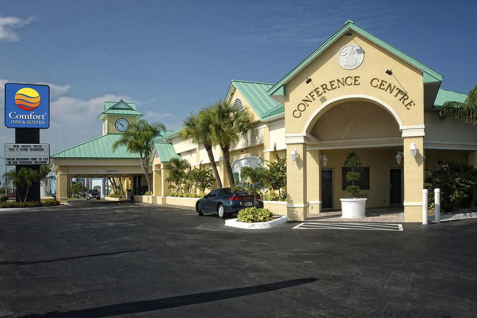 Beachside And Hotel