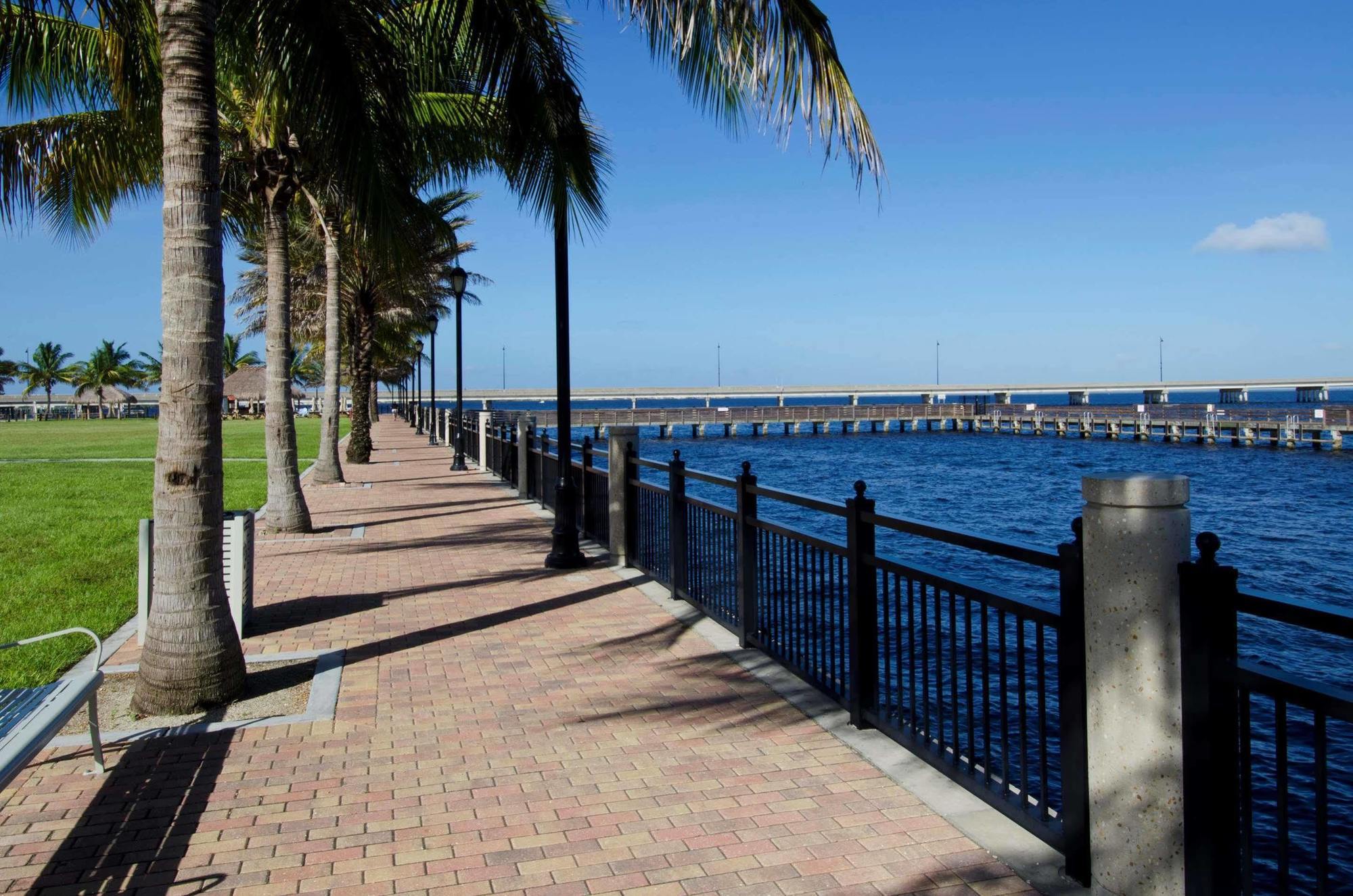 Four Points By Sheraton Harborside Punta Gorda