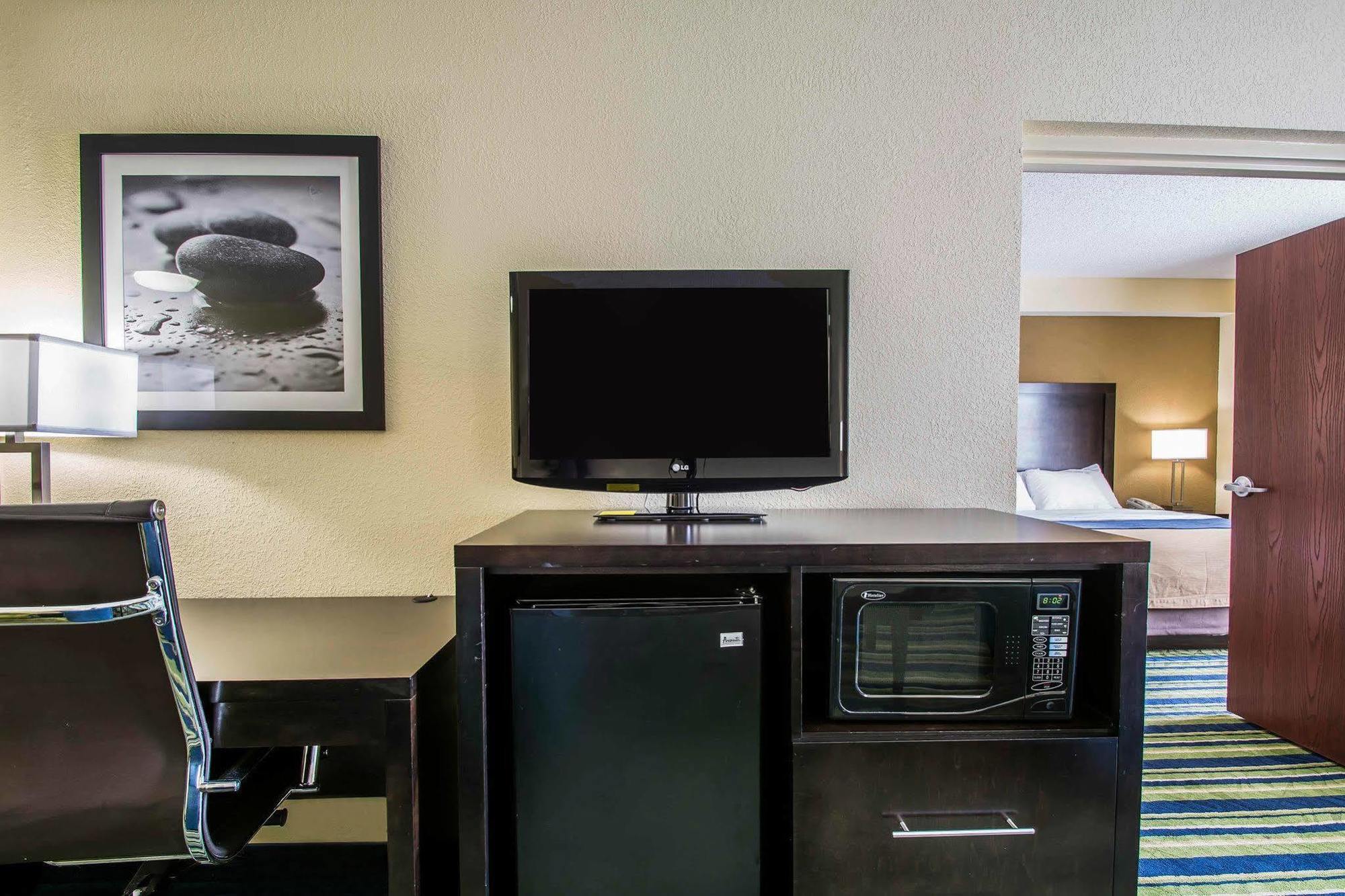 Comfort & - West Palm South