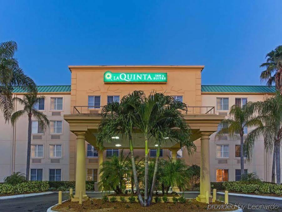 La Quinta By Wyndham East Hotel