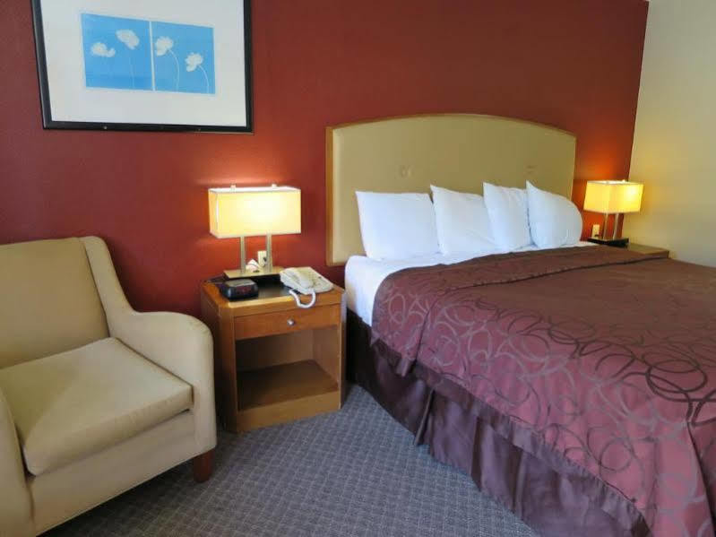 Executive - Panama Upper Grand Lagoon