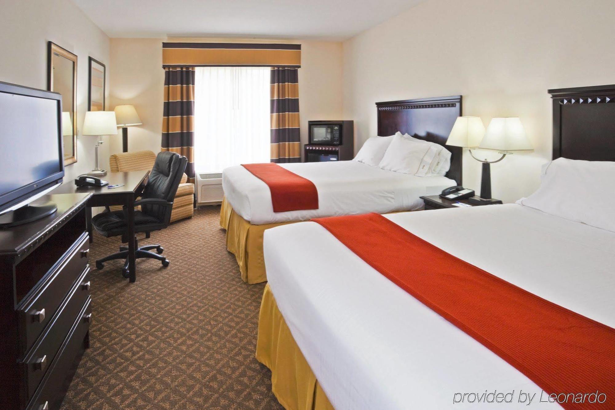 Hotel Express & By Ihg
