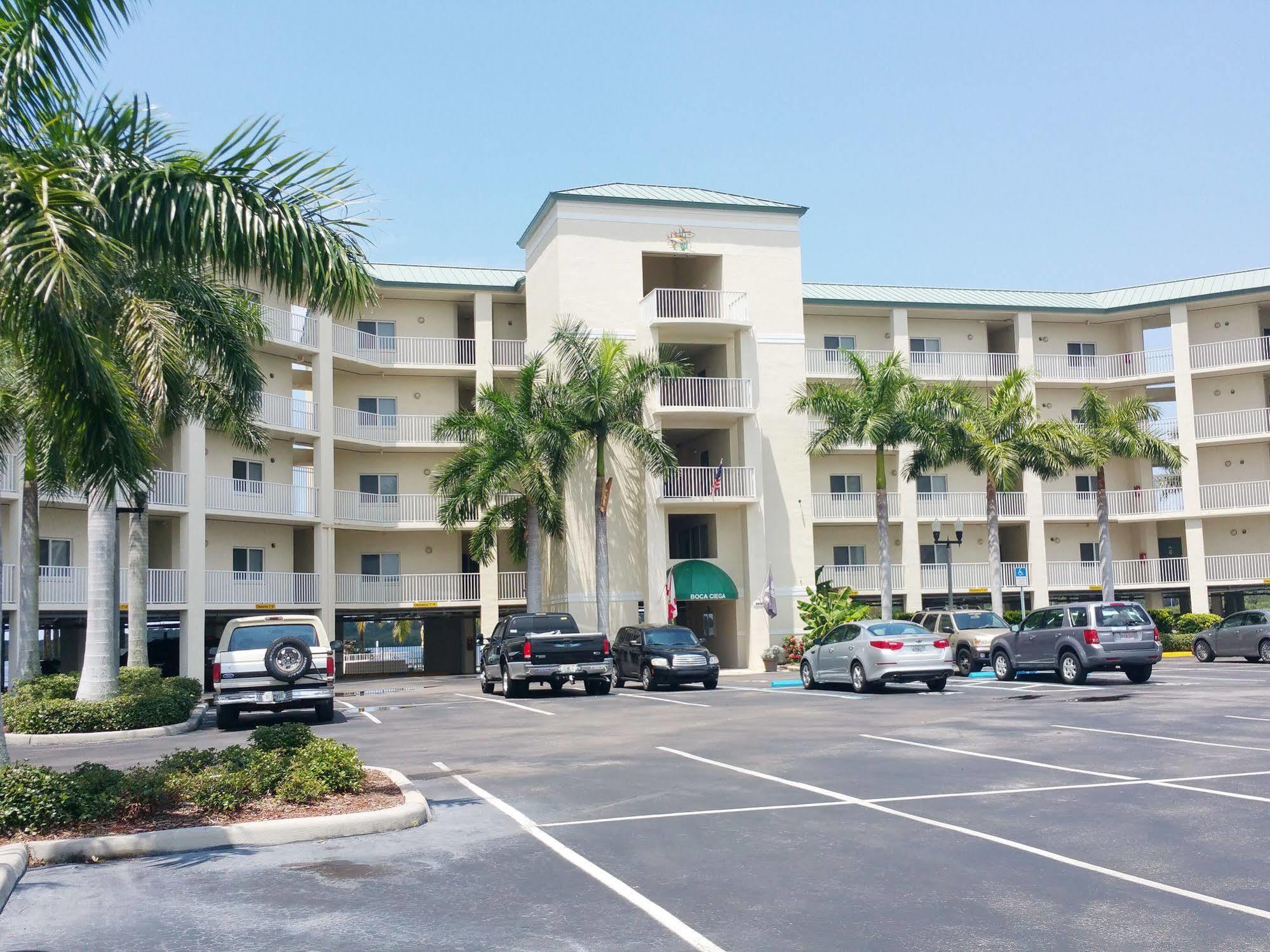 Boca Ciega By Travel Services Apartment St. Petersburg
