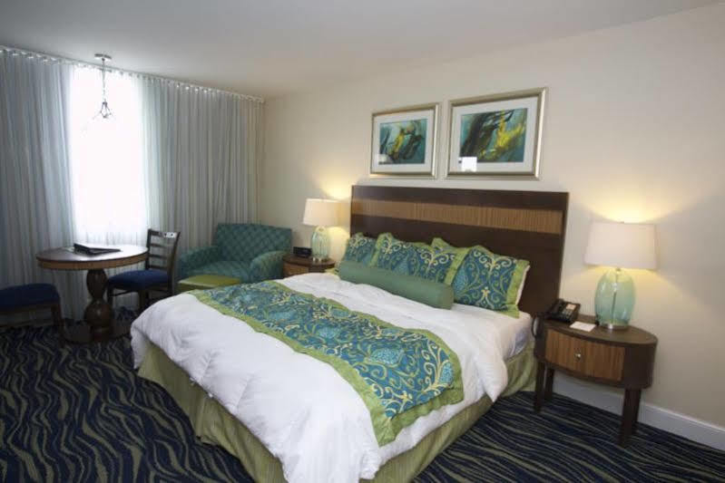 Tower Resort Hollywood