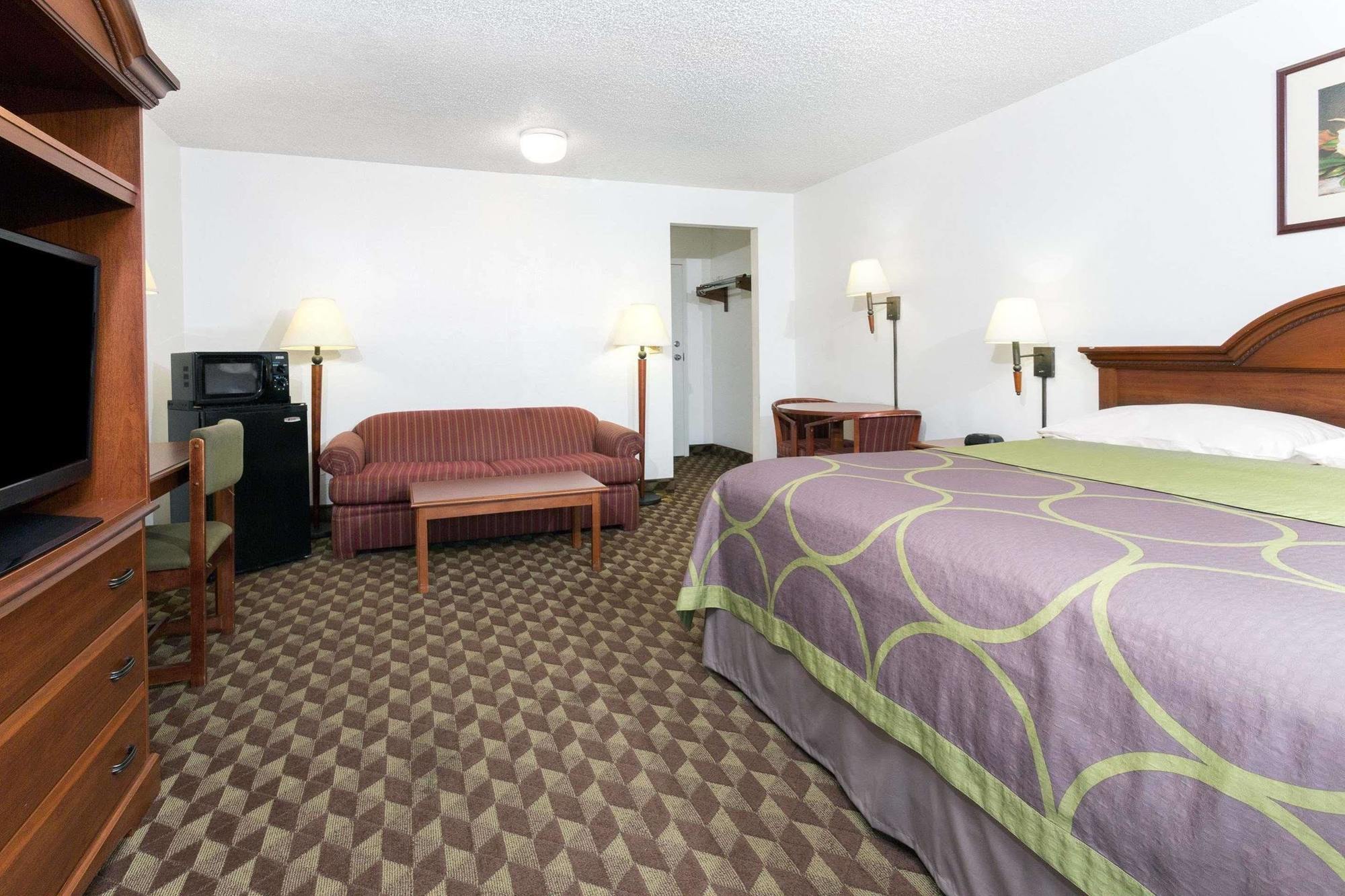 Hotel Super 8 By Wyndham Riviera West Palm Riviera Beach