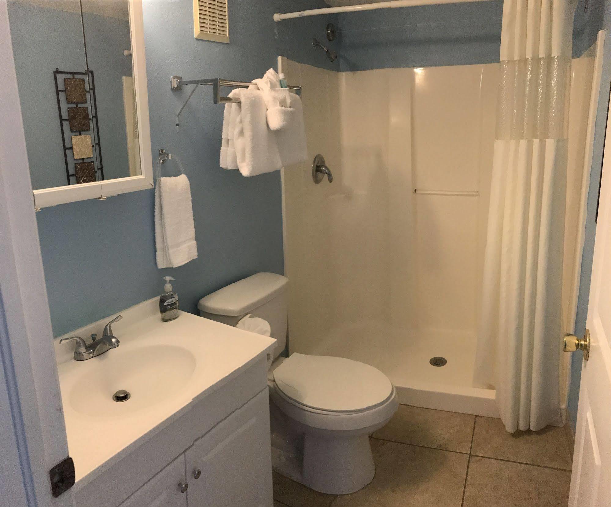 Motel Latitude 26 Waterfront And Marina Fort Myers Beach