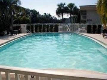 Econo Airport - Rj Stadium * Tampa