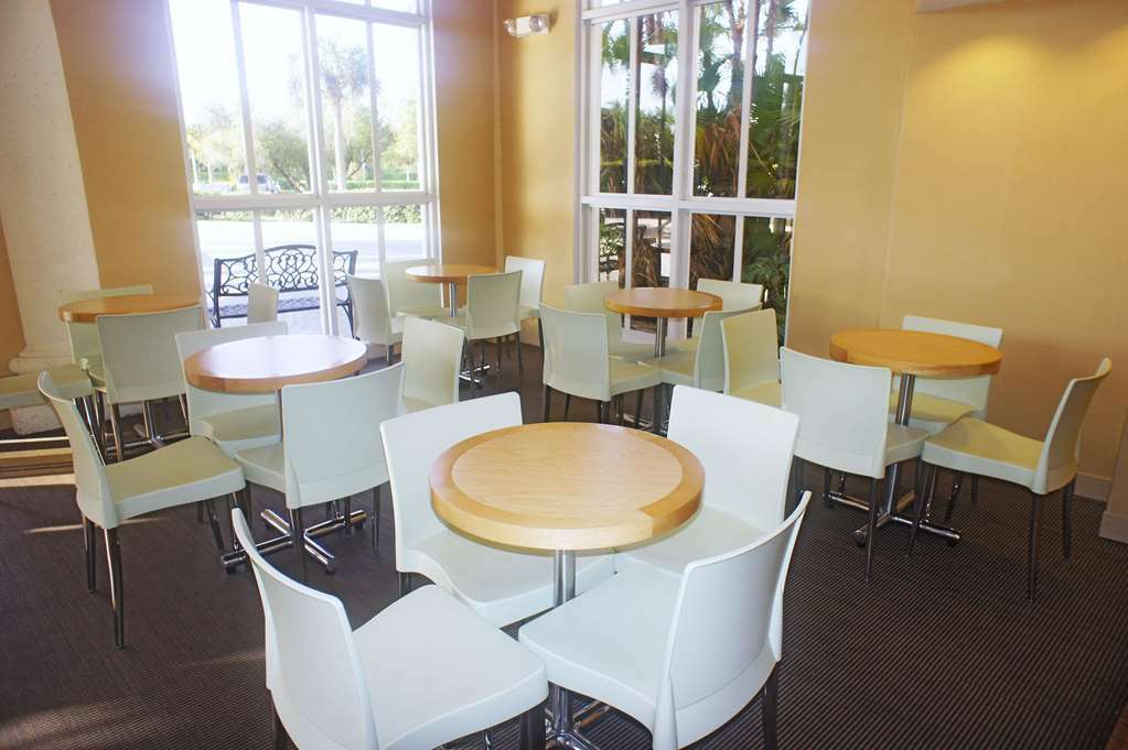 La Quinta By Wyndham Downtown 3* Naples