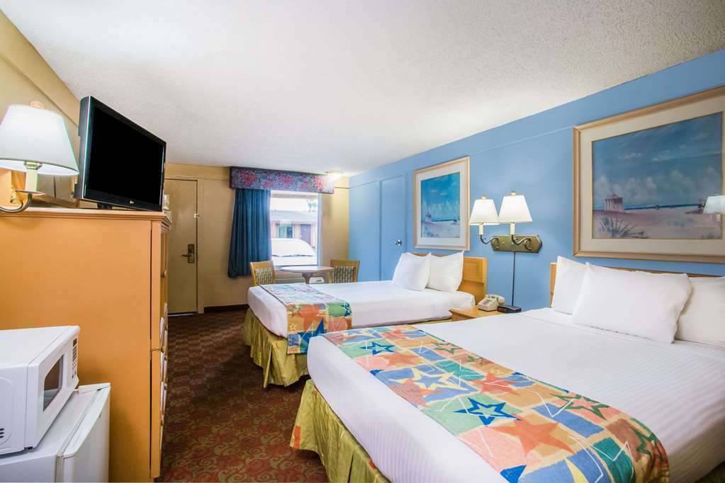 Super 8 By Wyndham Kissimmee-orlando Four Corners