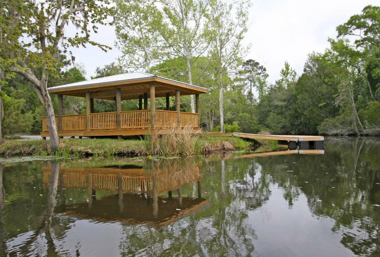 Live Oak Landing *