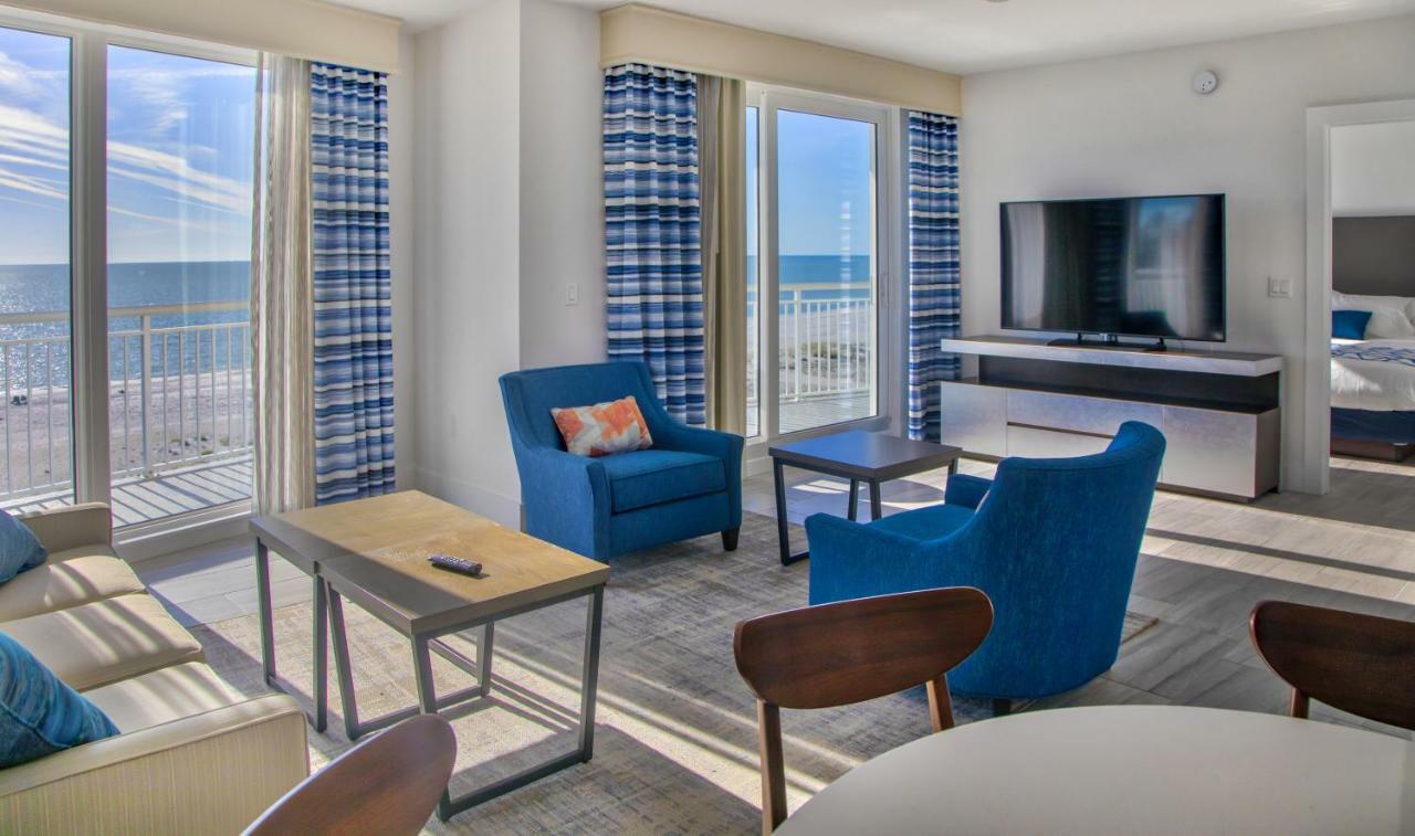 Aparthotel Provident Oceana Beachfront 4*