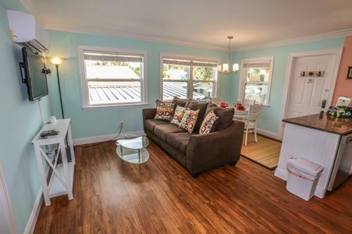 203 Fairweather A Villa *
