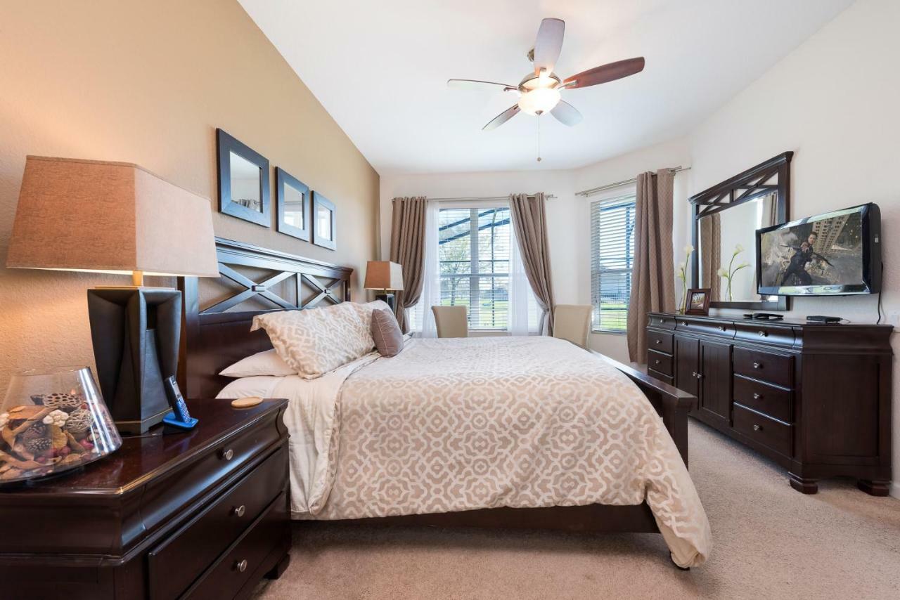Spacious 5 Bedroom At Windsor Hills
