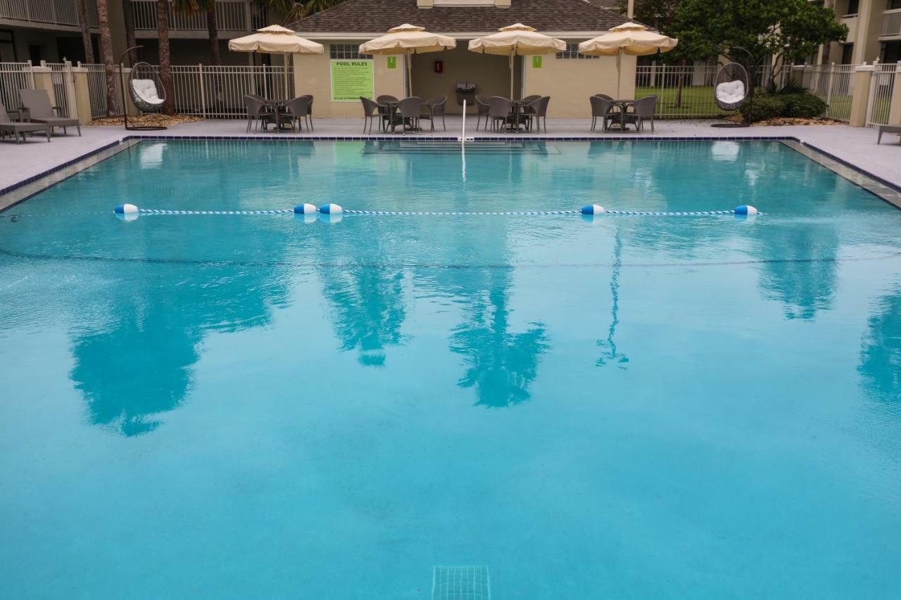 Greenpoint Hotel 3*