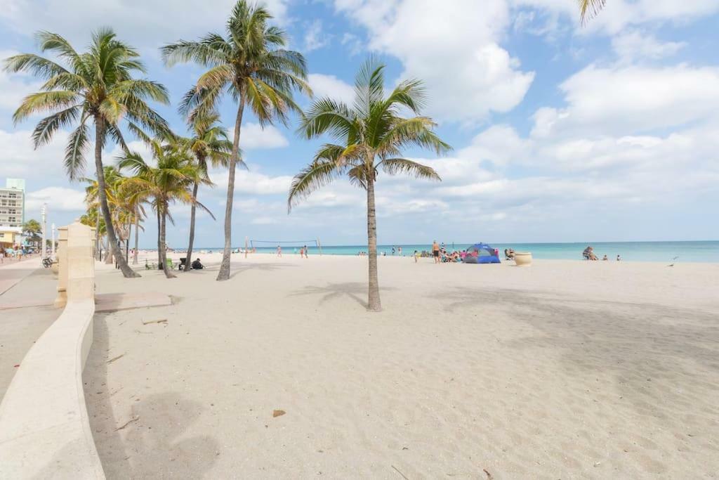 Apartment 626 Ocean View Hollywood Dania Beach