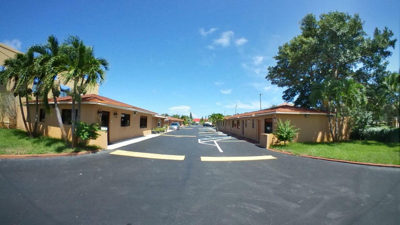 Travel Of Riviera Motel