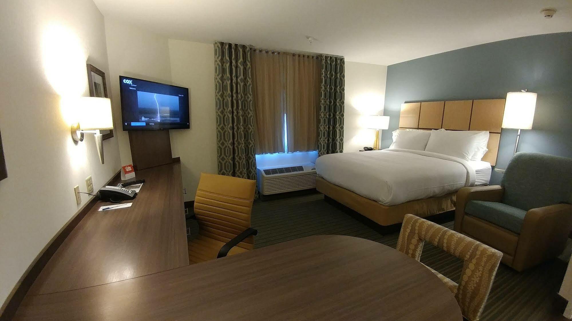 Hotel Candlewood Suites - Pensacola - University Area By Ihg 3*