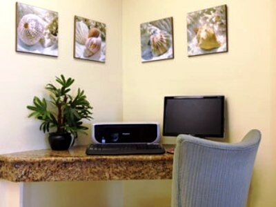 Days By Wyndham Myers Springs Hotel Estero