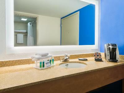 Express Miami Airport Area By Ihg Hotel