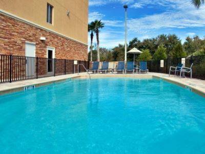 Hotel Express & Largo-clearwater By Ihg 2*