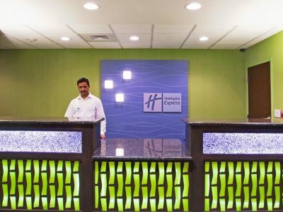 Hotel Express & Orlando - Apopka By Ihg 3*