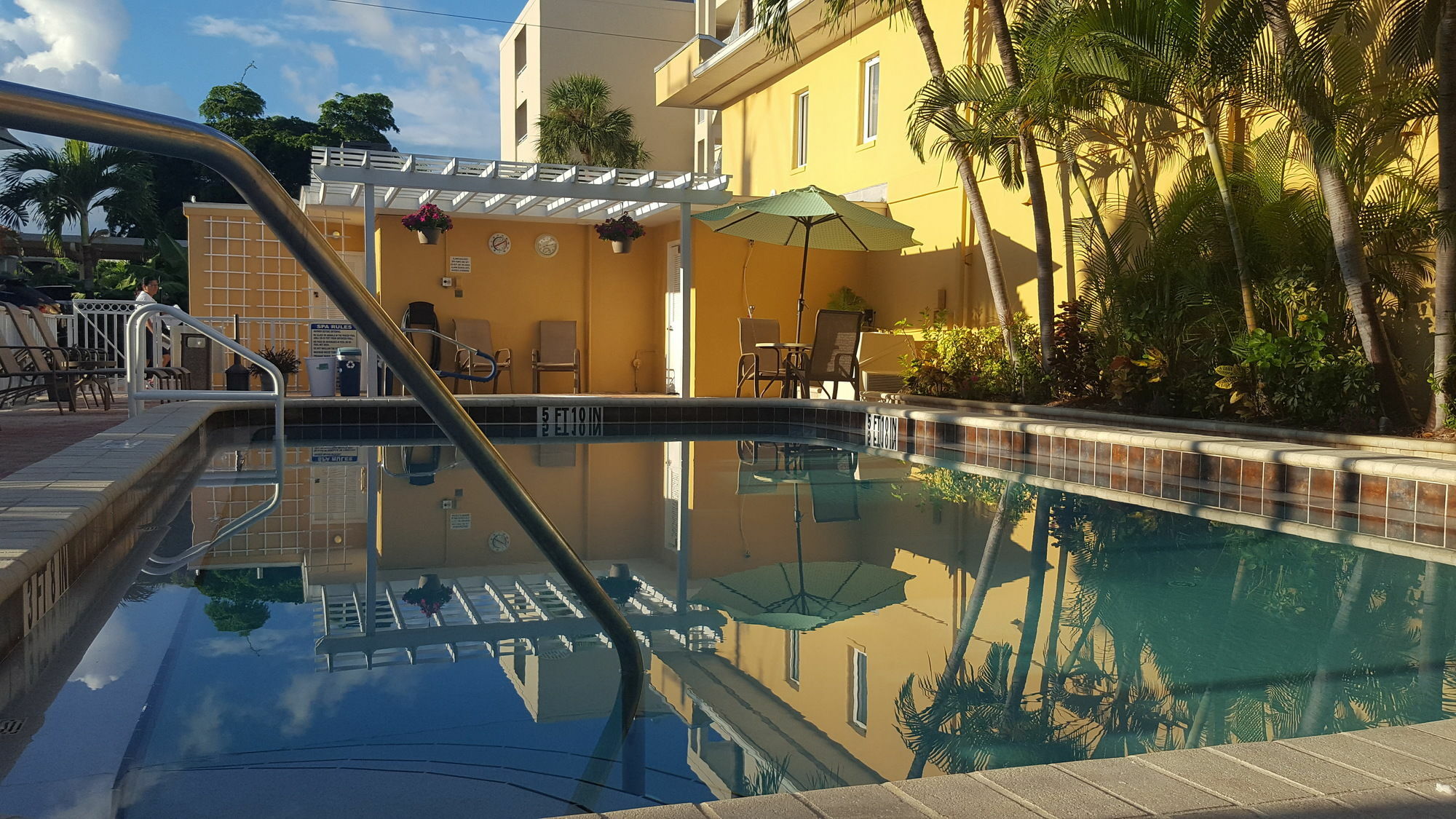 At The Beach-venice Florida Inn